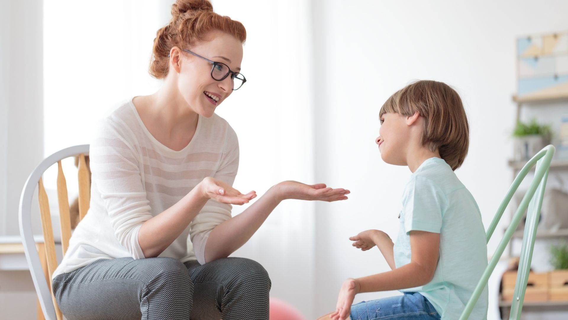 behavioral therapist with a child